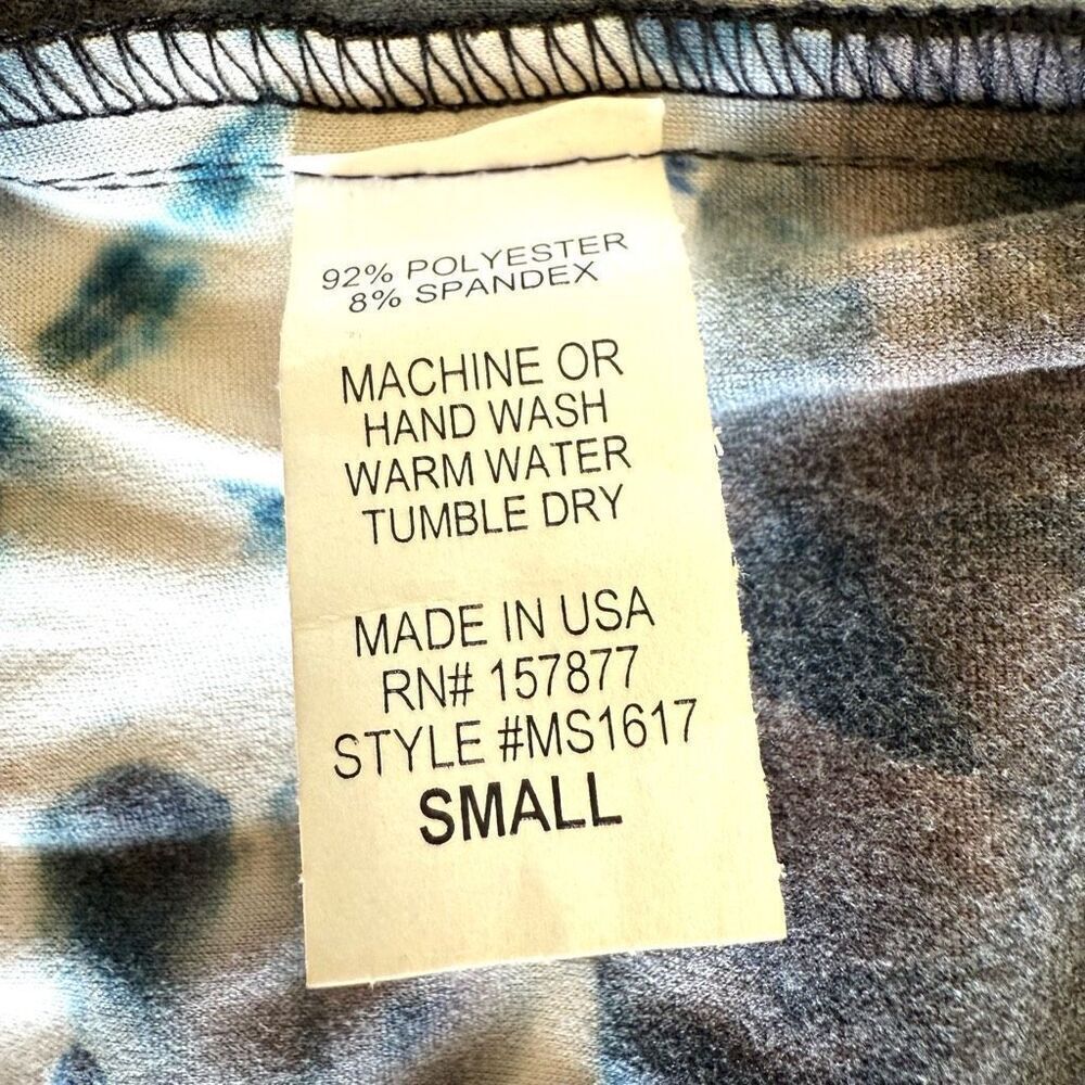 Kristin Crenshaw Black and White Tie Dye Lightweight Zip Up Hoodie - Picture 4 of 11